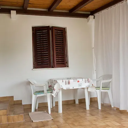 Lovor Apartment Silba