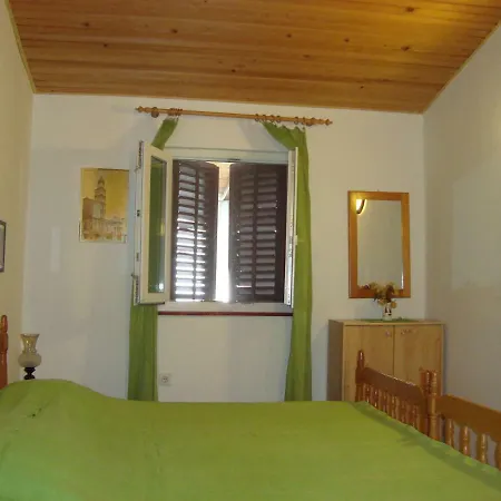 Apartment Lovor